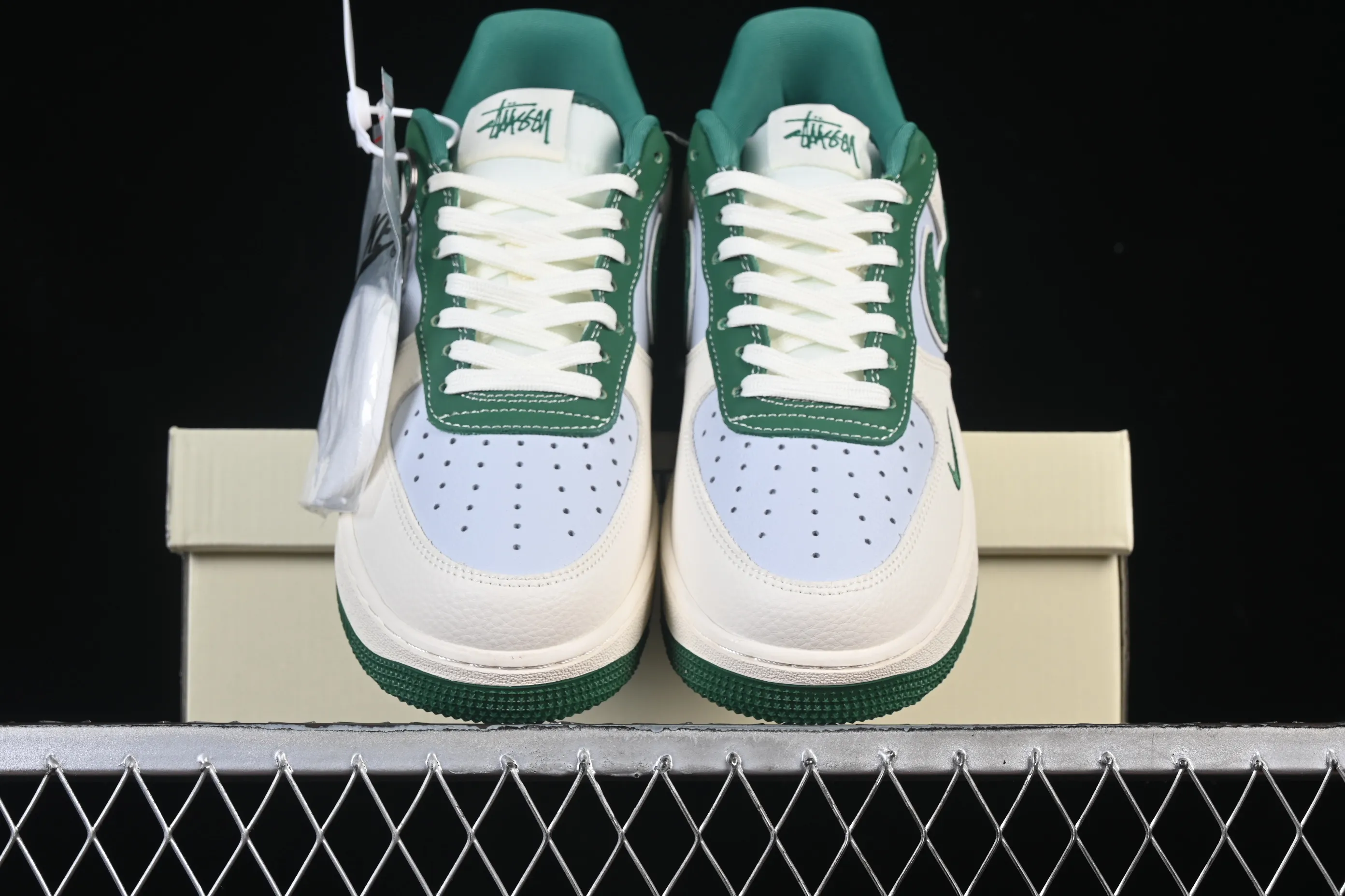 All categories Nk Air Force 1 Air Force series Nk Air Force 1 Low Air Force low-top Nike Air Force 1'07 Low Stusi co-branded beige and green hook Air Force 1 low-top casual sneakers DD1982-305